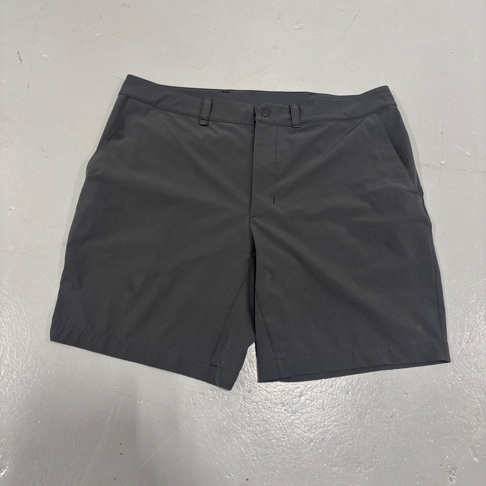 The North Face Mens Hiking Shorts Gray Size 38 Performance Outdoor Trail